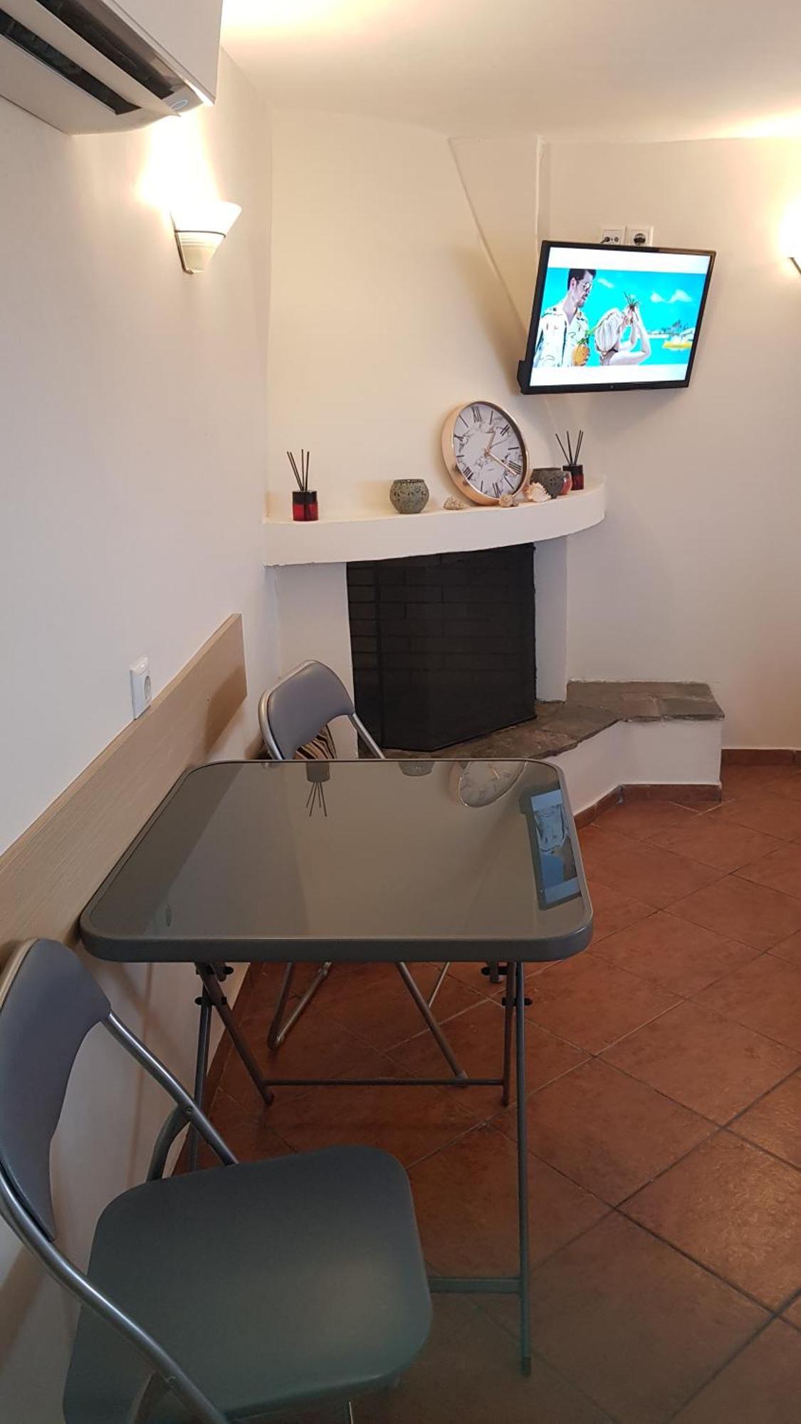 Studio With City View Διαμέρισμα Tirnavos Δωμάτιο φωτογραφία